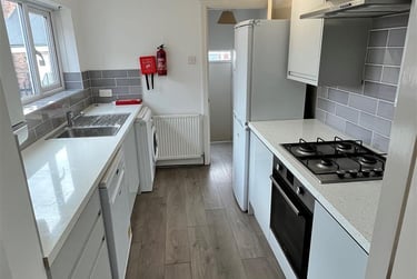 5 bed house, Bolingbroke Street, Jesmond Vale, Newcastle, NE65PH - Image 2